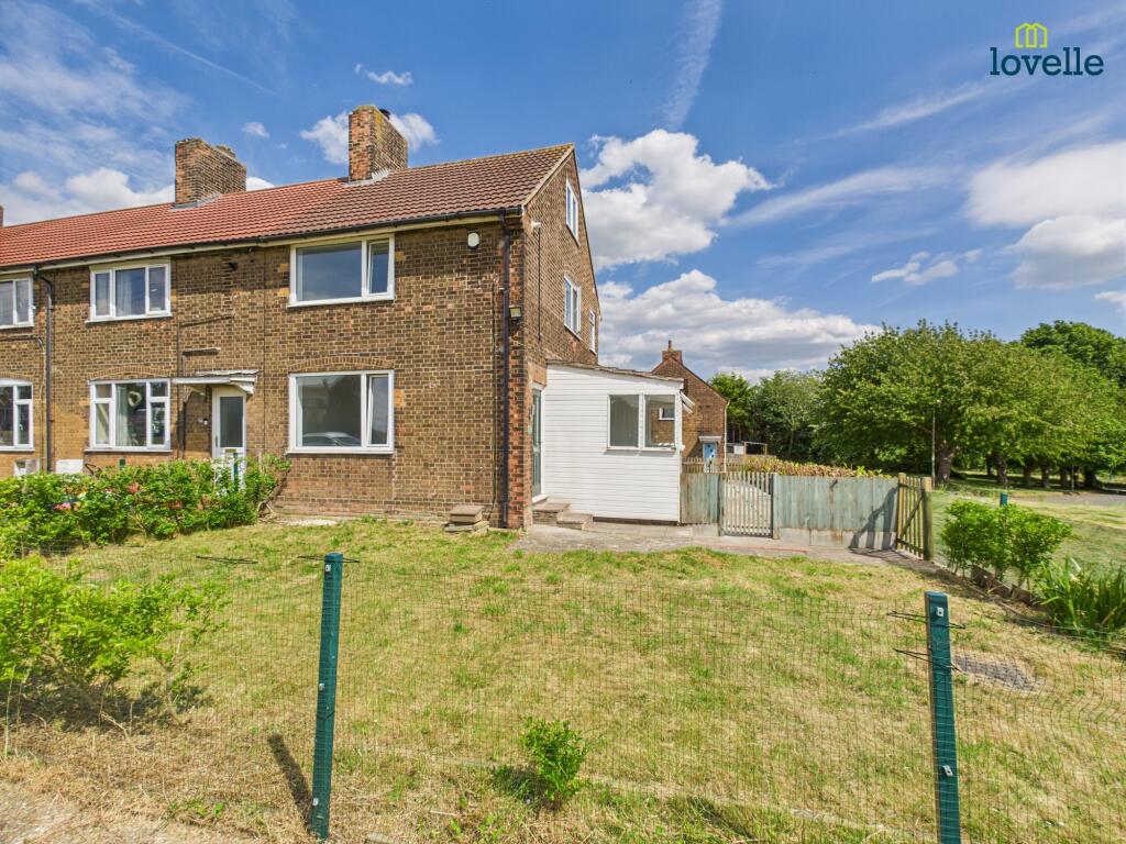 Main image of property: Windsmoor Road, Brookenby, LN8