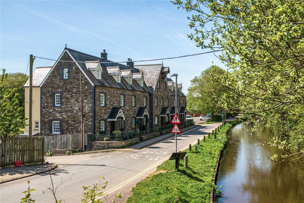 Main image of property: Eyrie Oaks, Watton, Brecon, Powys