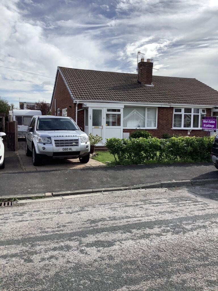 2 bedroom semidetached bungalow for sale in Coniston Avenue, Knott End