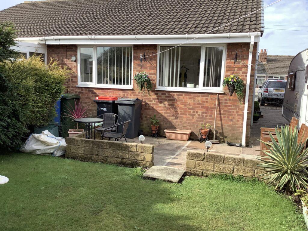 2 bedroom semidetached bungalow for sale in Coniston Avenue, Knott End