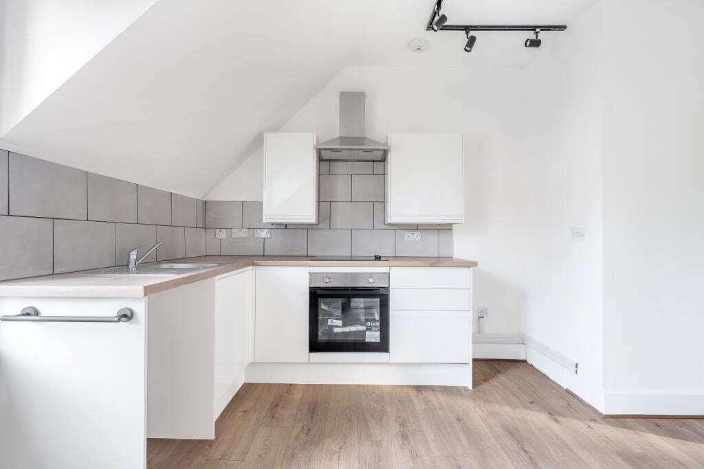 Main image of property: London Road Rochester ME2