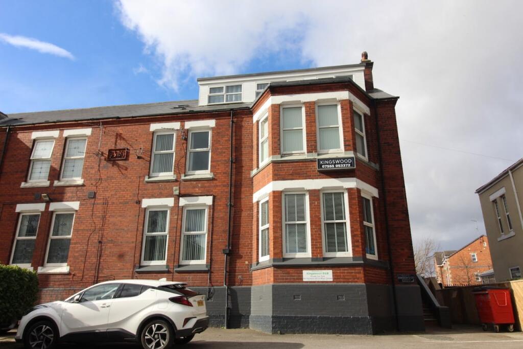 Main image of property: Kingswood, 379 Norton Road, Stockton-on-Tees, TS20 2PJ