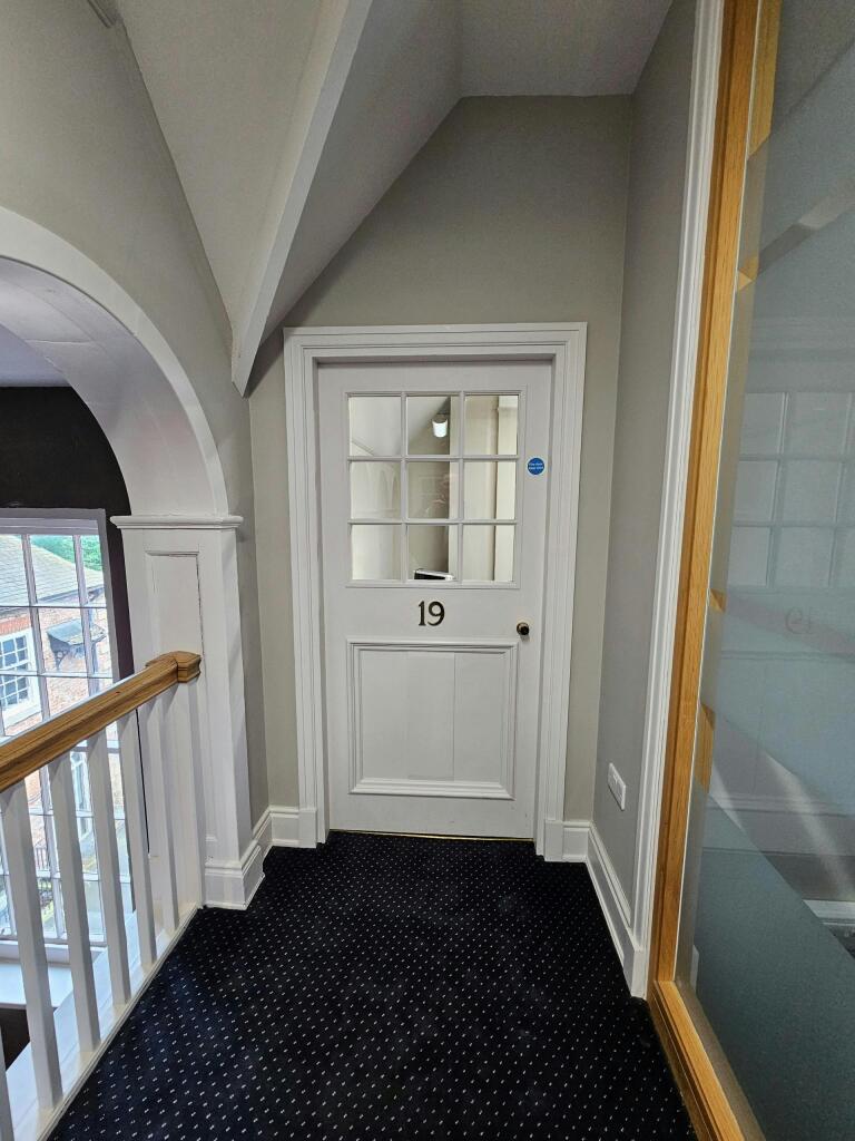 thumbnail_image003 4.jpg