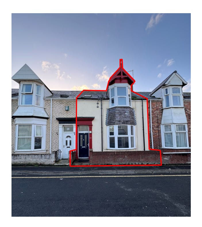 Red front line photo MB.png