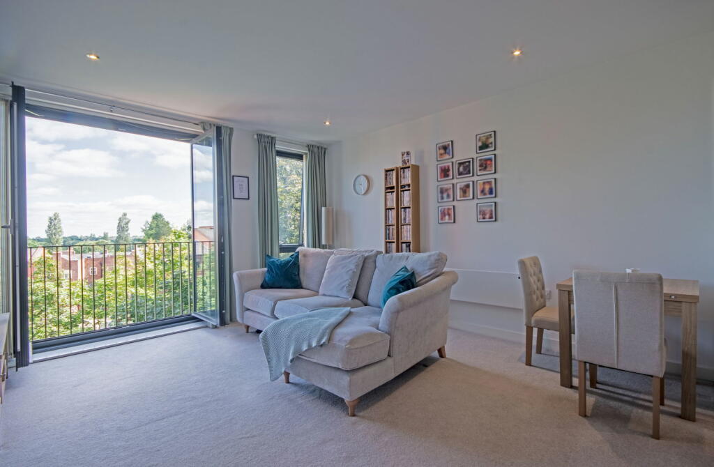 Additional property image - King Edwards Square, Sutton Coldfield, B73 6AQ