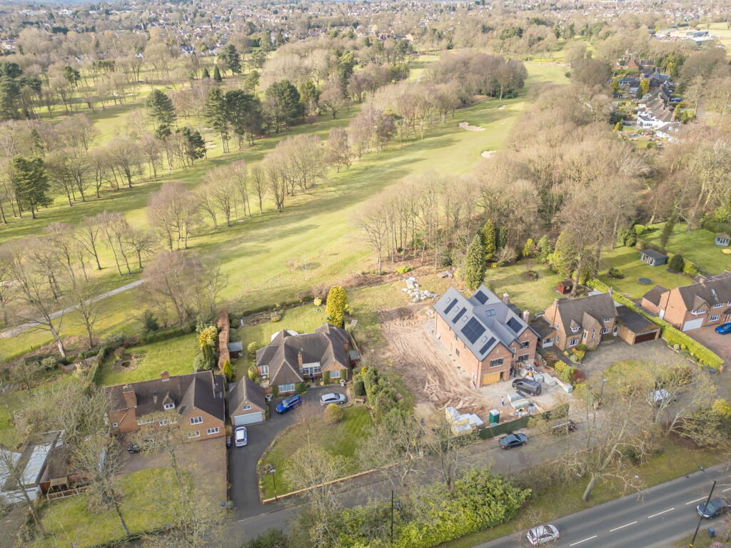 Main image of property: Tamworth Road, Sutton Coldfield, B75 6DL