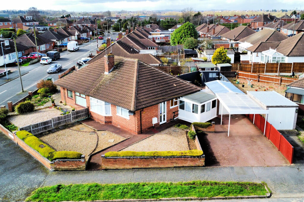 2 bedroom semidetached bungalow for sale in Rutland Drive, Thurmaston, LE4