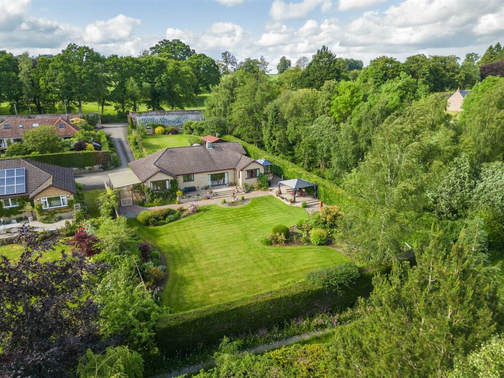 4 bedroom detached bungalow for sale in Allyn House, Seven Acres, by