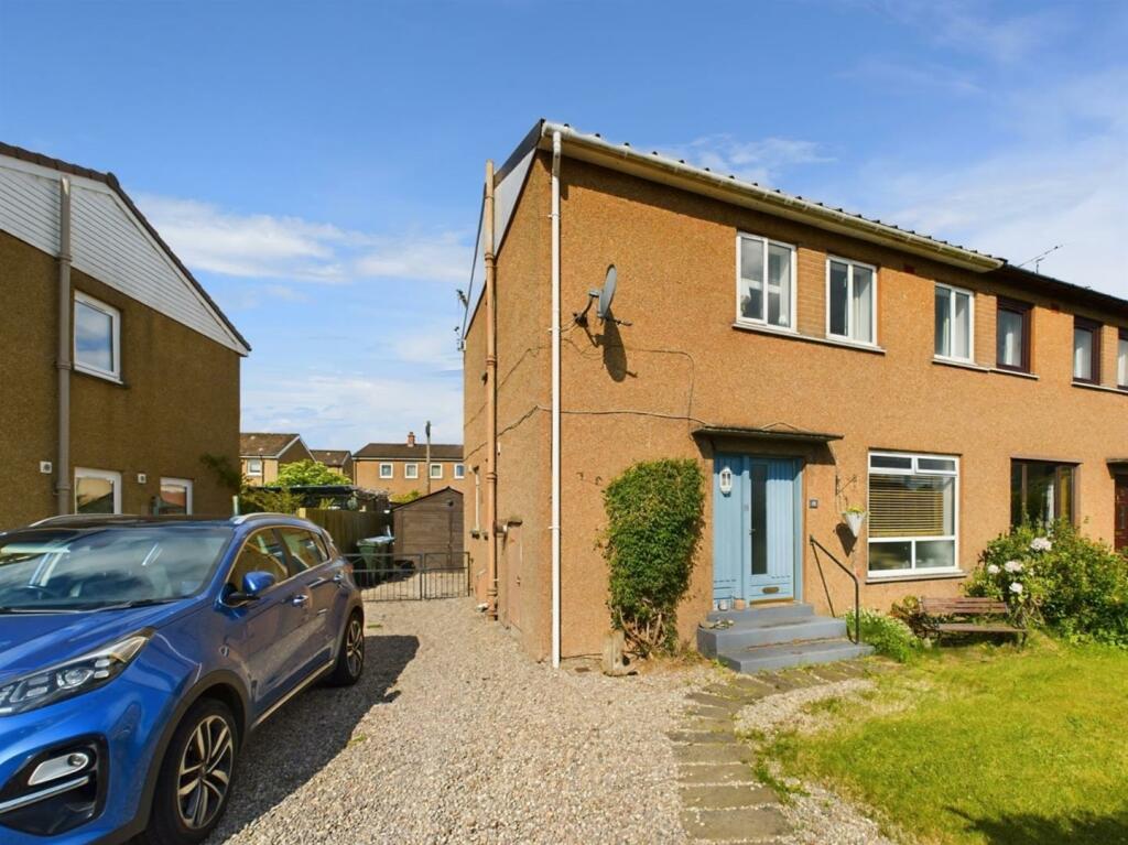 3 bedroom semidetached house for sale in 18 Lumsden Crescent