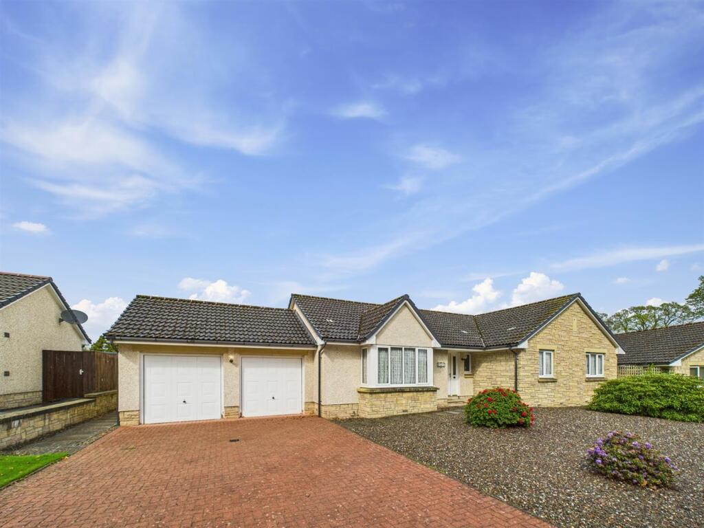 Main image of property: 3 Taypark Road, Luncarty, Perth, PH1 3FE