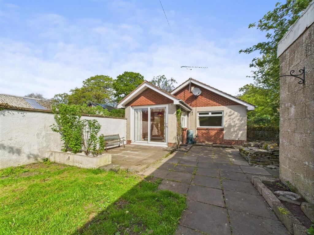 Main image of property: Jaydees, West Huntingtower, Perth, PH1 3NR