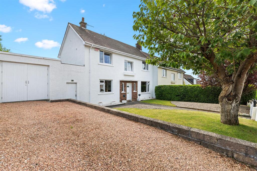 Main image of property: 32 Spoutwells Road, Scone, Perth, PH2 6RW