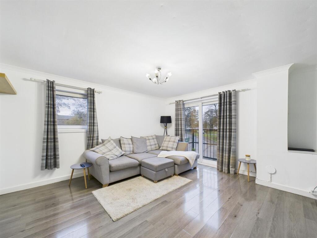 Main image of property: 5 Cairns Place, Perth, PH1 2PL
