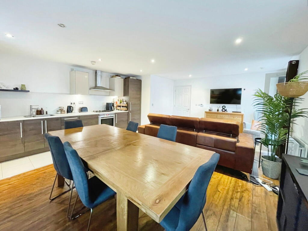 Additional property image - Waters Edge, Waterside, Dickens Heath, Solihull, B90 1UE