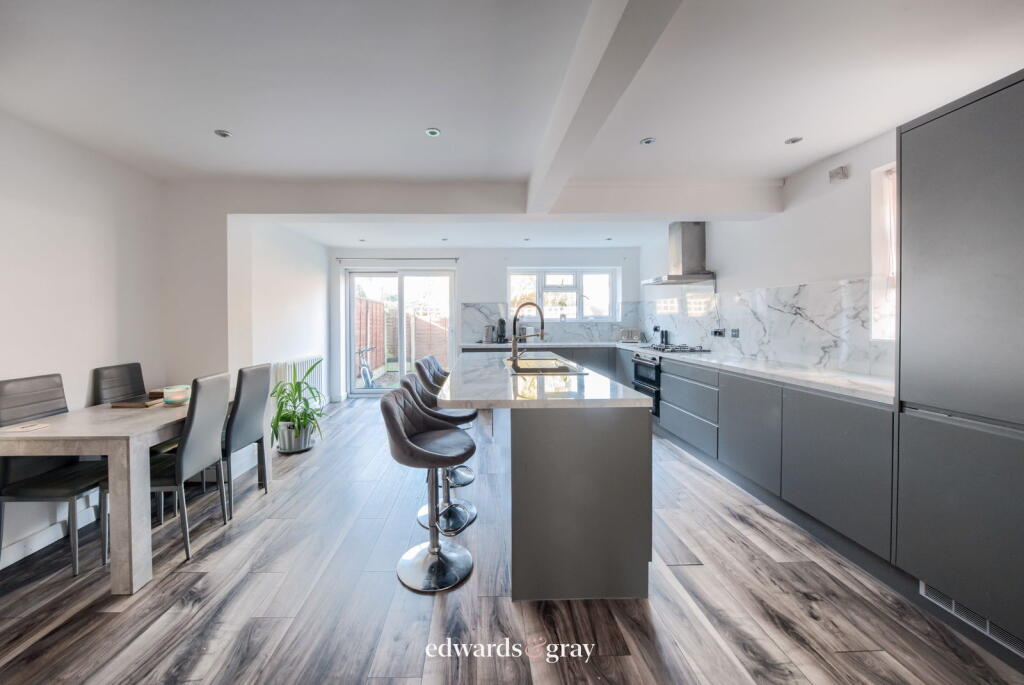 Additional property image - Mowe Croft, Marston Green, B37 7EN