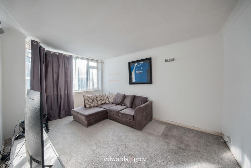 Additional property image - Mowe Croft, Marston Green, B37 7EN