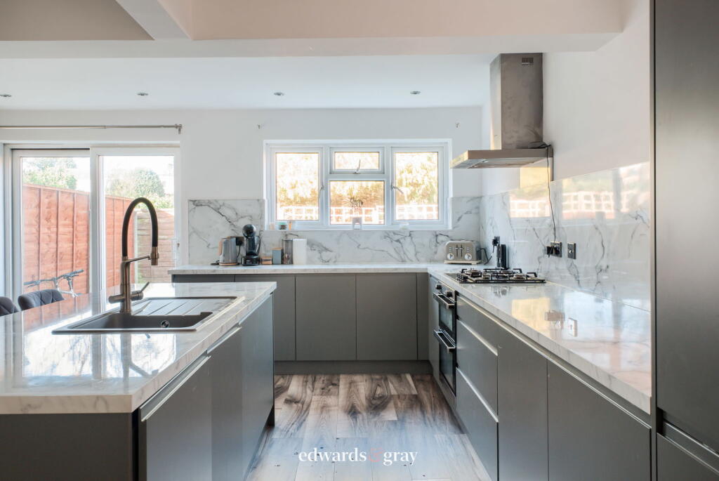 Additional property image - Mowe Croft, Marston Green, B37 7EN