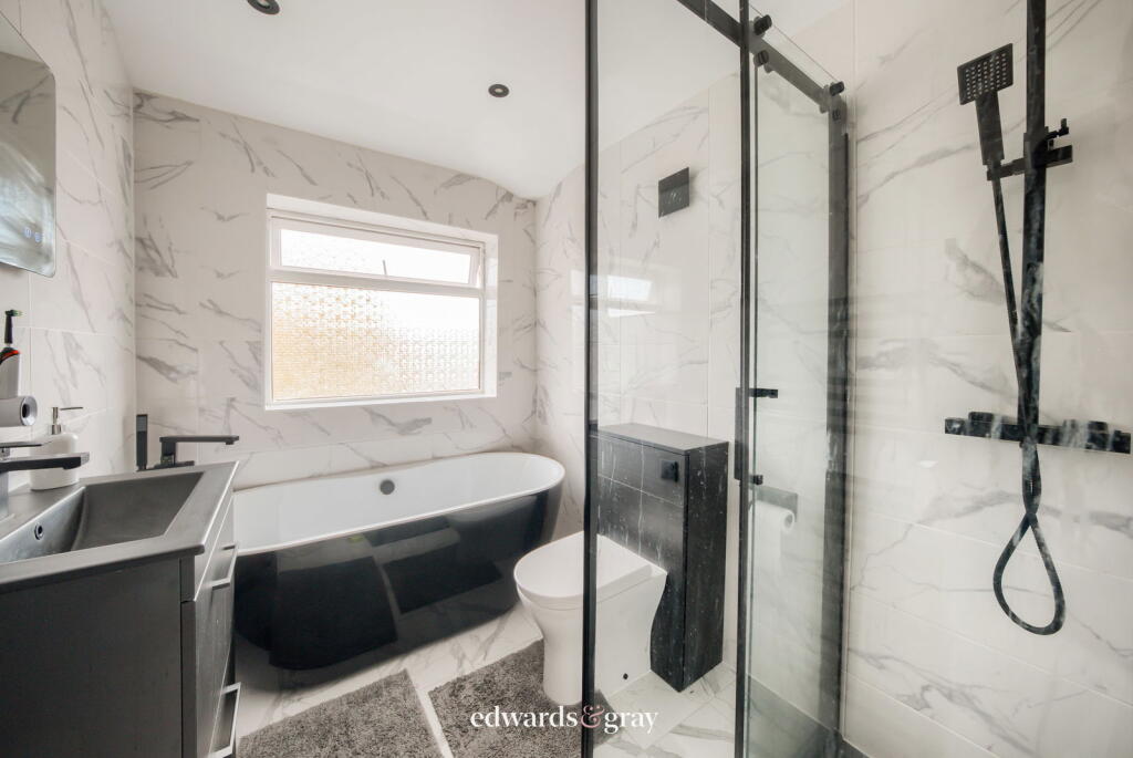 Additional property image - Mowe Croft, Marston Green, B37 7EN