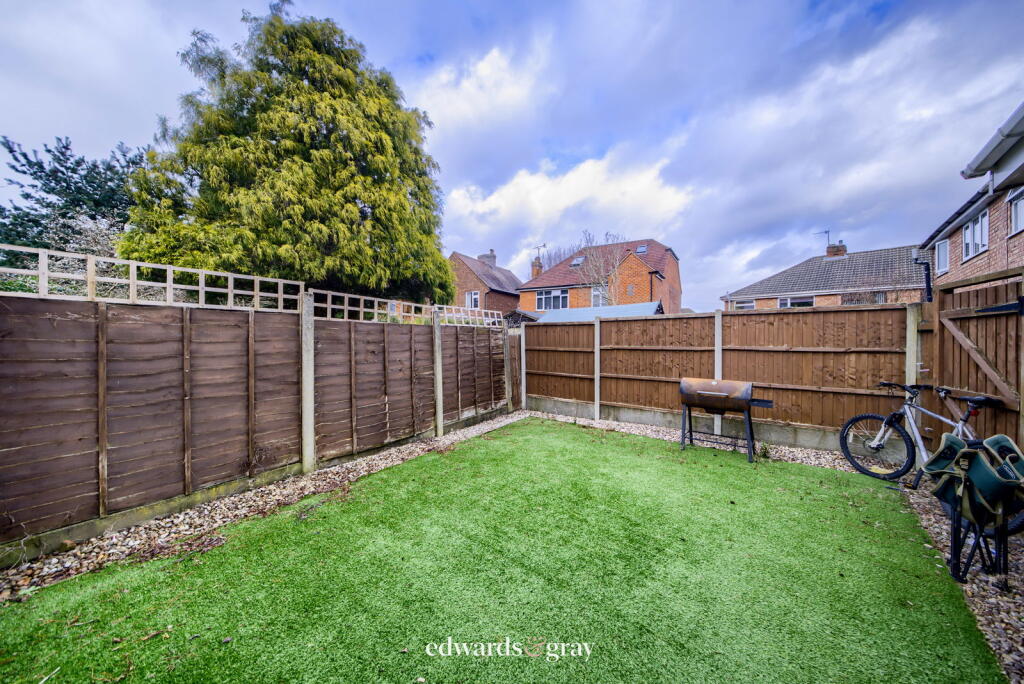 Additional property image - Mowe Croft, Marston Green, B37 7EN