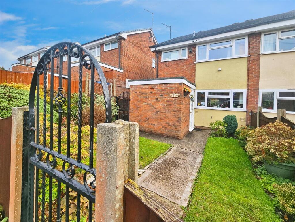 Main image of property: Wellington Road, Kidsgrove, Stoke-On-Trent