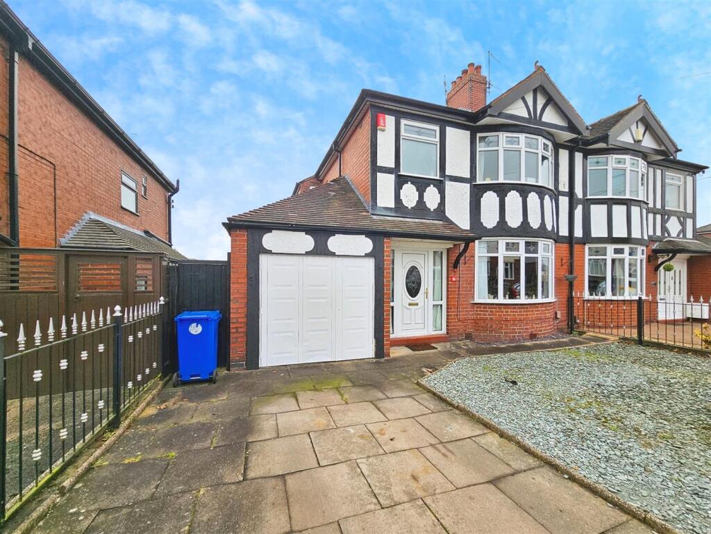 Main image of property: Chell Green Avenue, Stoke-On-Trent