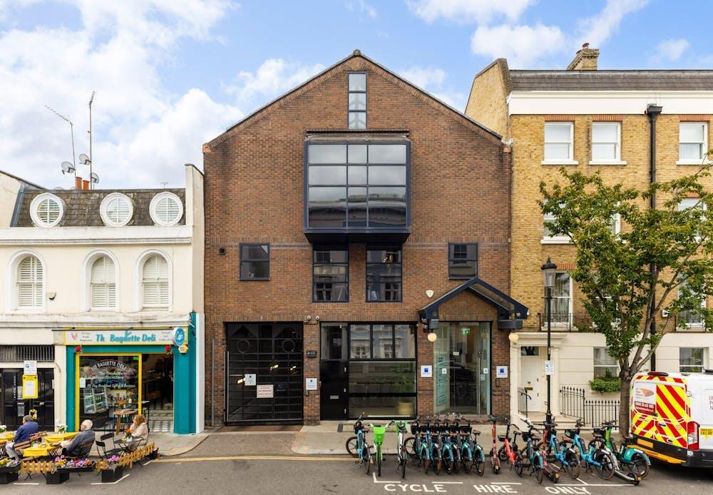 2e2bccbd2e5aa5b4c53f60083aa4fdbf96964verneyhouse1bhollywoodroad2 1.jpg