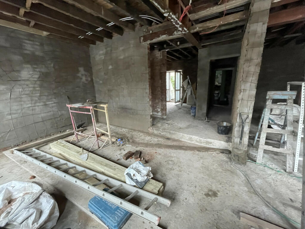 Additional property image - Langley High Street, Oldbury, West Midlands, B69