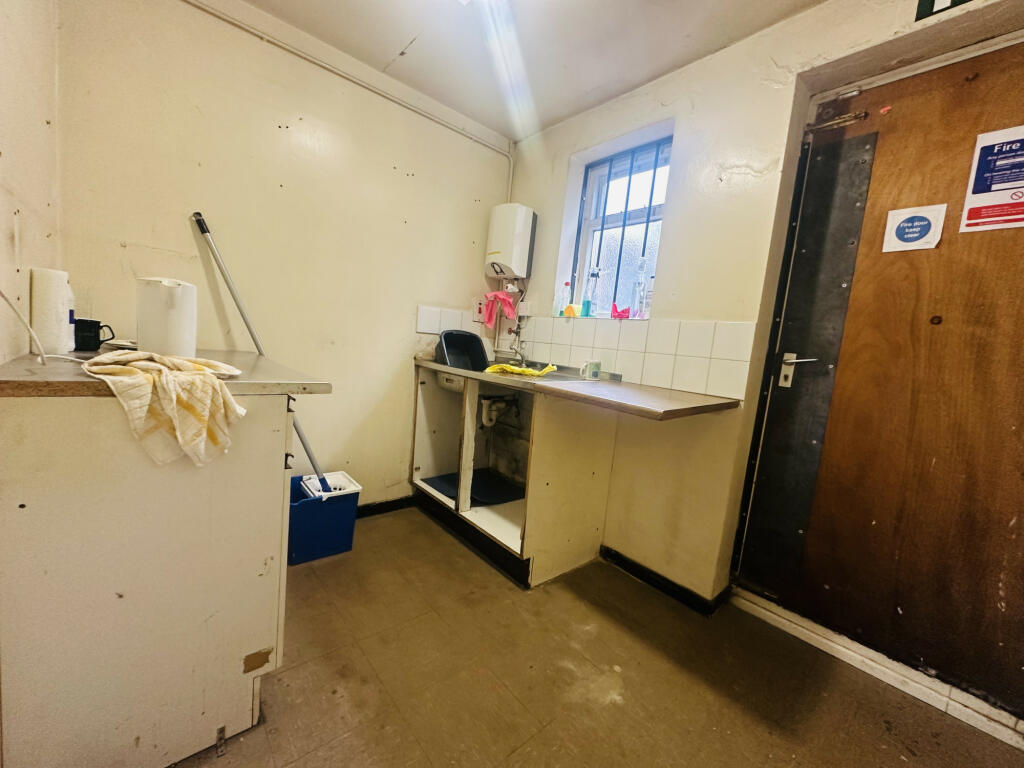 Additional property image - Haunch Lane, Birmingham, West Midlands, B13