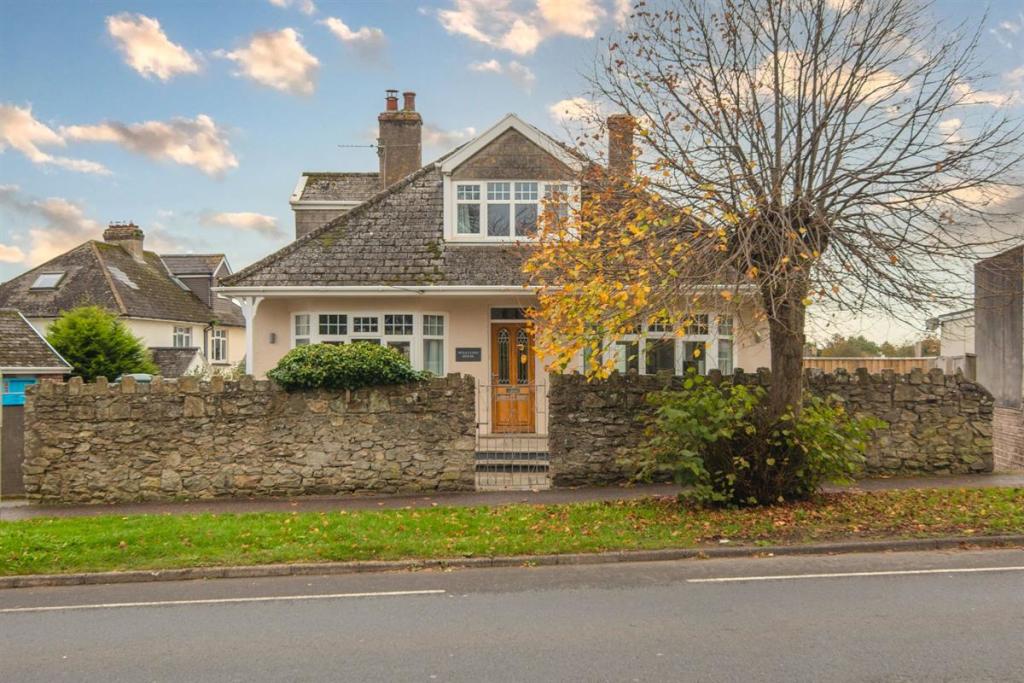 7 bedroom detached house for sale in Wellclose & The Hideout, Braunton
