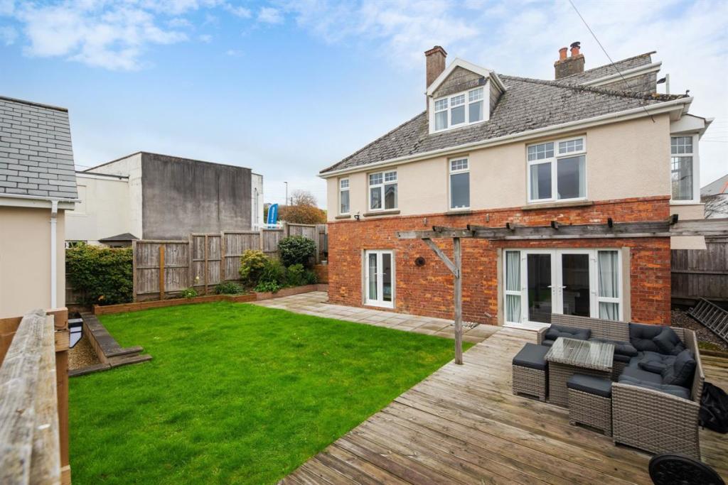 7 bedroom detached house for sale in Wellclose & The Hideout, Braunton