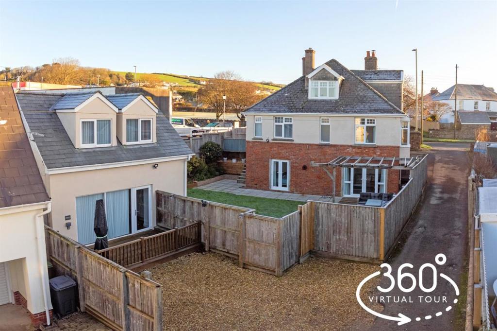 7 bedroom detached house for sale in Wellclose & The Hideout, Braunton