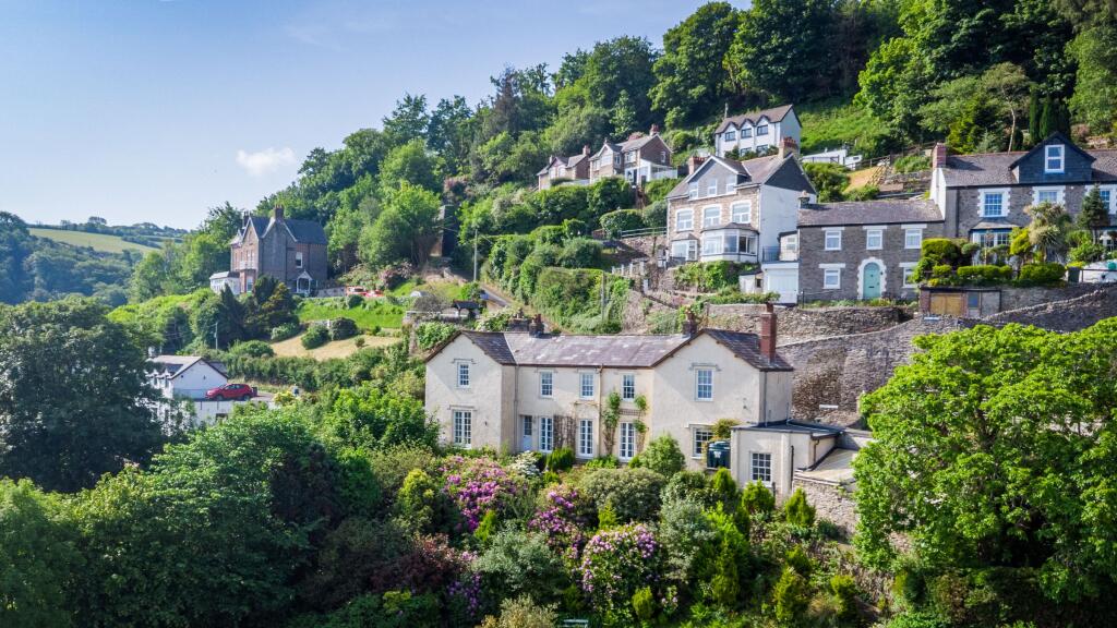 Main image of property: Lynway, Lynton
