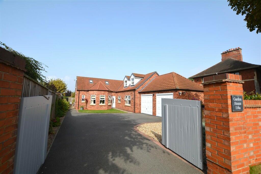 Main image of property: Hawton Road, Newark