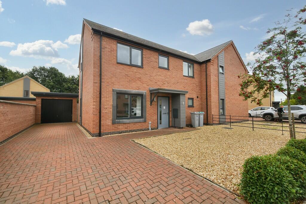 Main image of property: The Hedgerows, Collingham, Newark