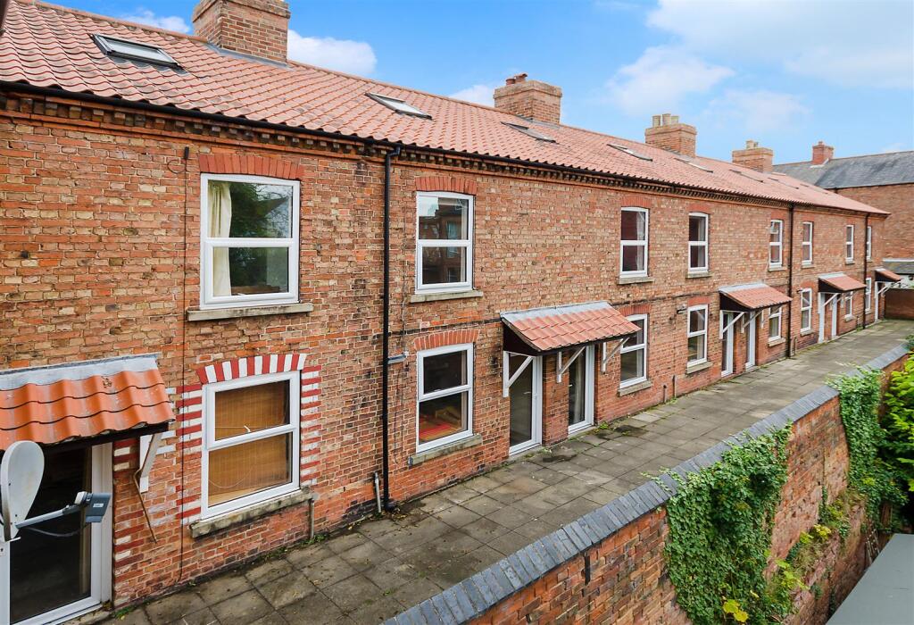 Main image of property: Lenton Terrace, Millgate, Newark