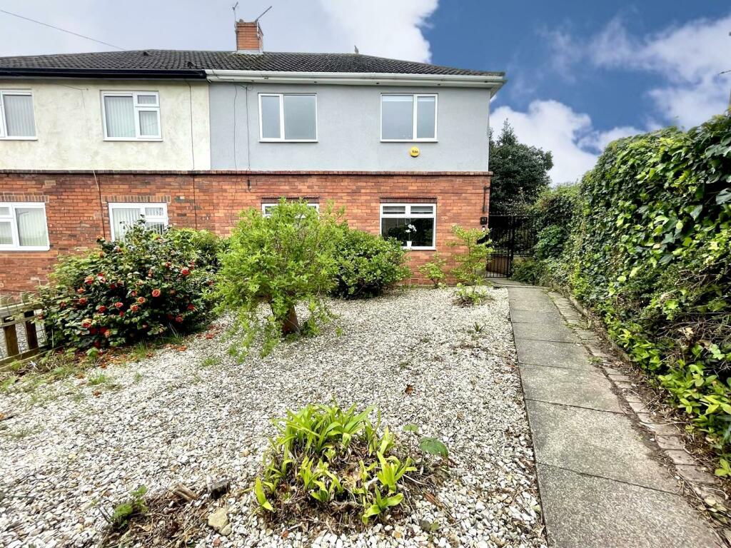 3 bedroom semidetached house for sale in Wilthorpe Avenue, Barnsley