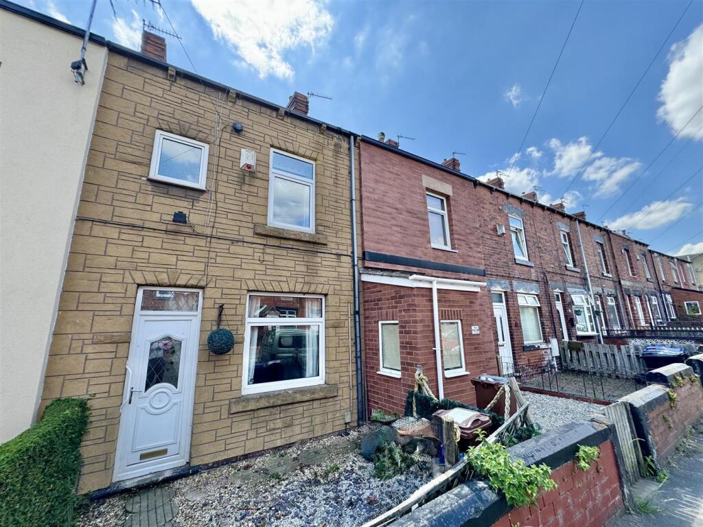 Main image of property: Pye Avenue, Mapplewell