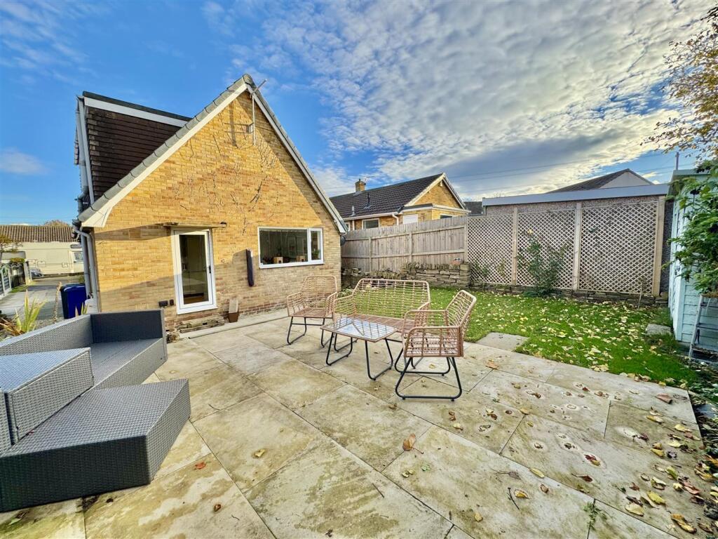 Main image of property: Norwood Drive, Barugh Green, S75 1LP