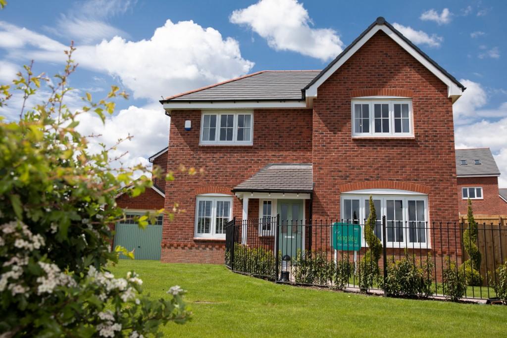 4 bedroom detached house for sale in Garstang Road Barton PR3 5DR, PR3