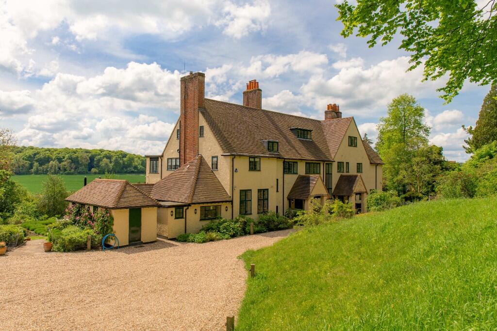 Main image of property: Great Missenden, HP16