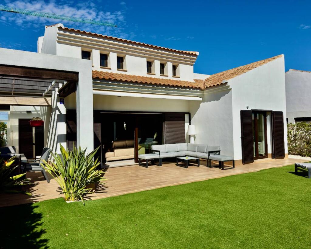 Main image of property: La Finca Golf