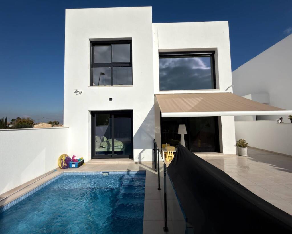 Main image of property: Formentera Del Segura