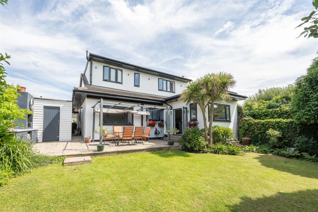 Main image of property: Drysdale Avenue, Chingford