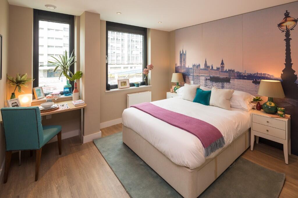 Main image of property: Wellesley Road, Croydon, London, CR0