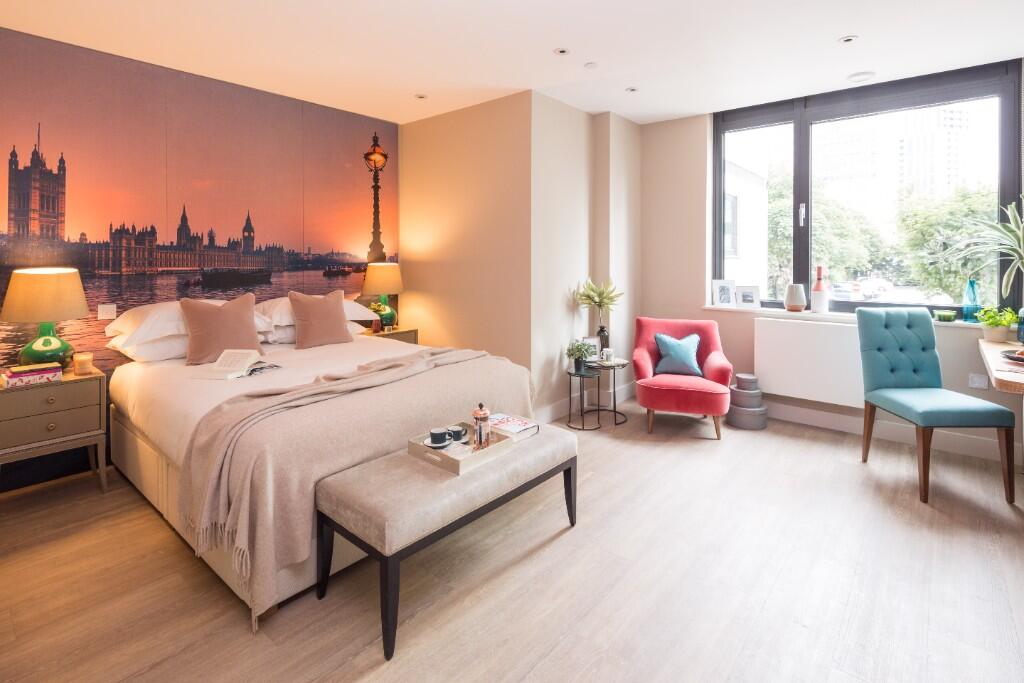 Main image of property: Wellesley Road, Croydon, London, CR0