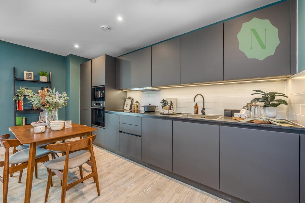 Additional property image - Station Road, Croydon, CR0