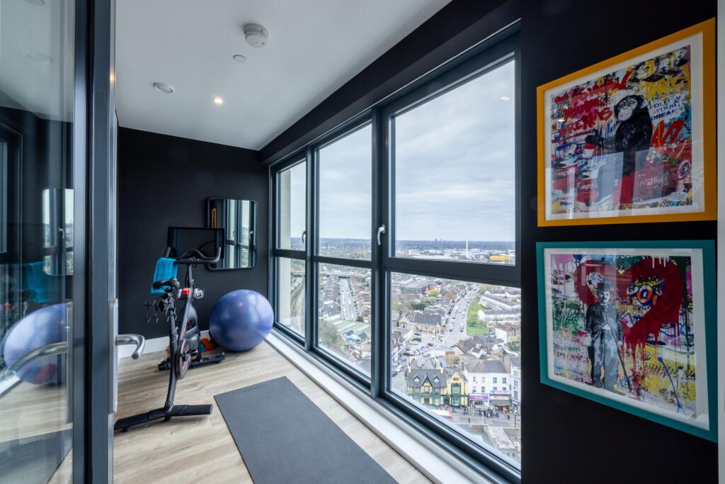 Additional property image - Station Road, Croydon, CR0