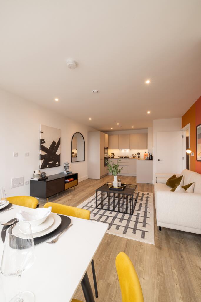 Additional property image - Station Road, Croydon, CR0