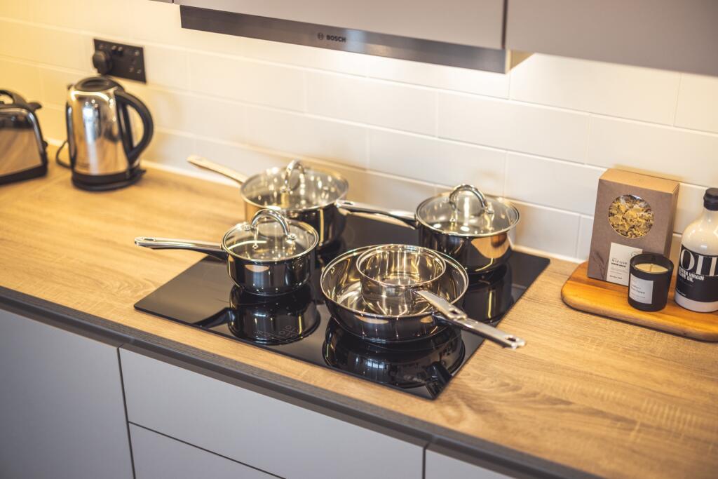 Additional property image - Station Road, Croydon, CR0