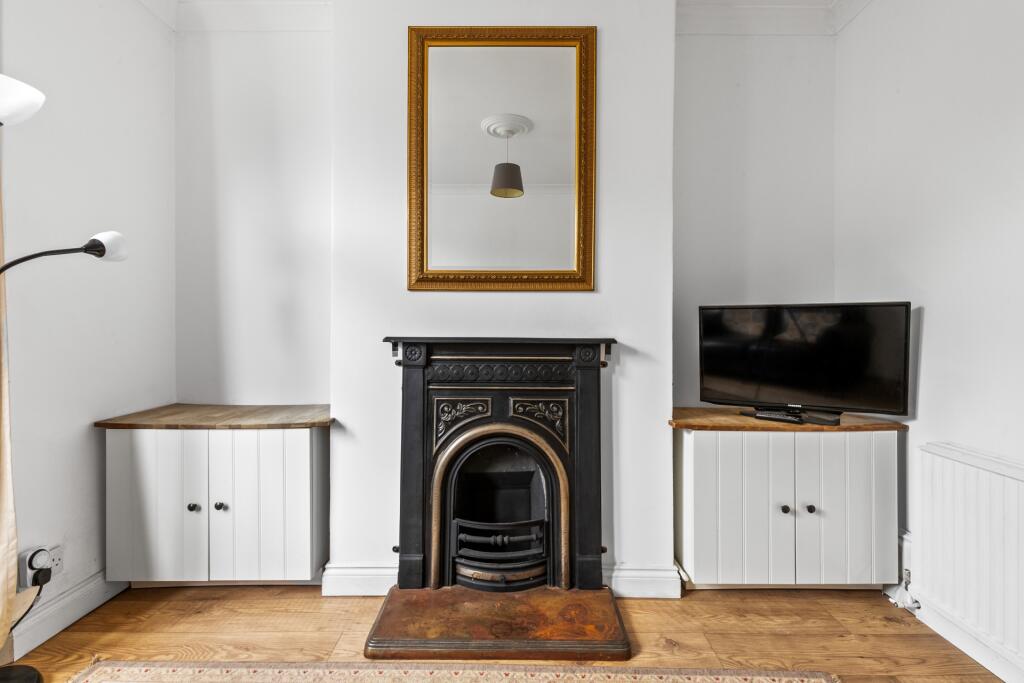Additional property image - Oval Road, Croydon, CR0